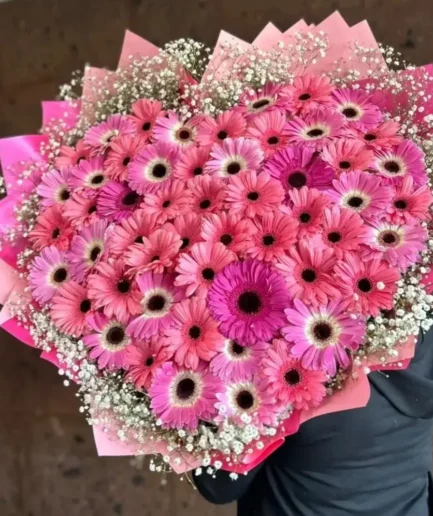 Ramo 50 Gerberas en forma de corazón