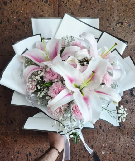 Ramo claveles y star geyser