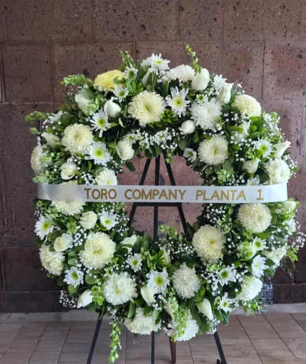 Corona dona polares y rosas – Florería Paola